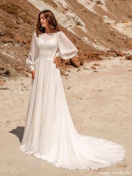 Закрытое свадебное платье А-силуэта Ariella